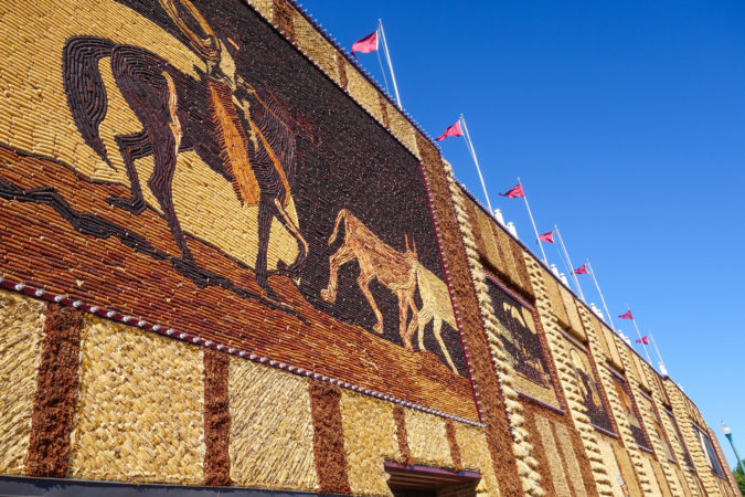 Murals from Kernels corn palace south dakota