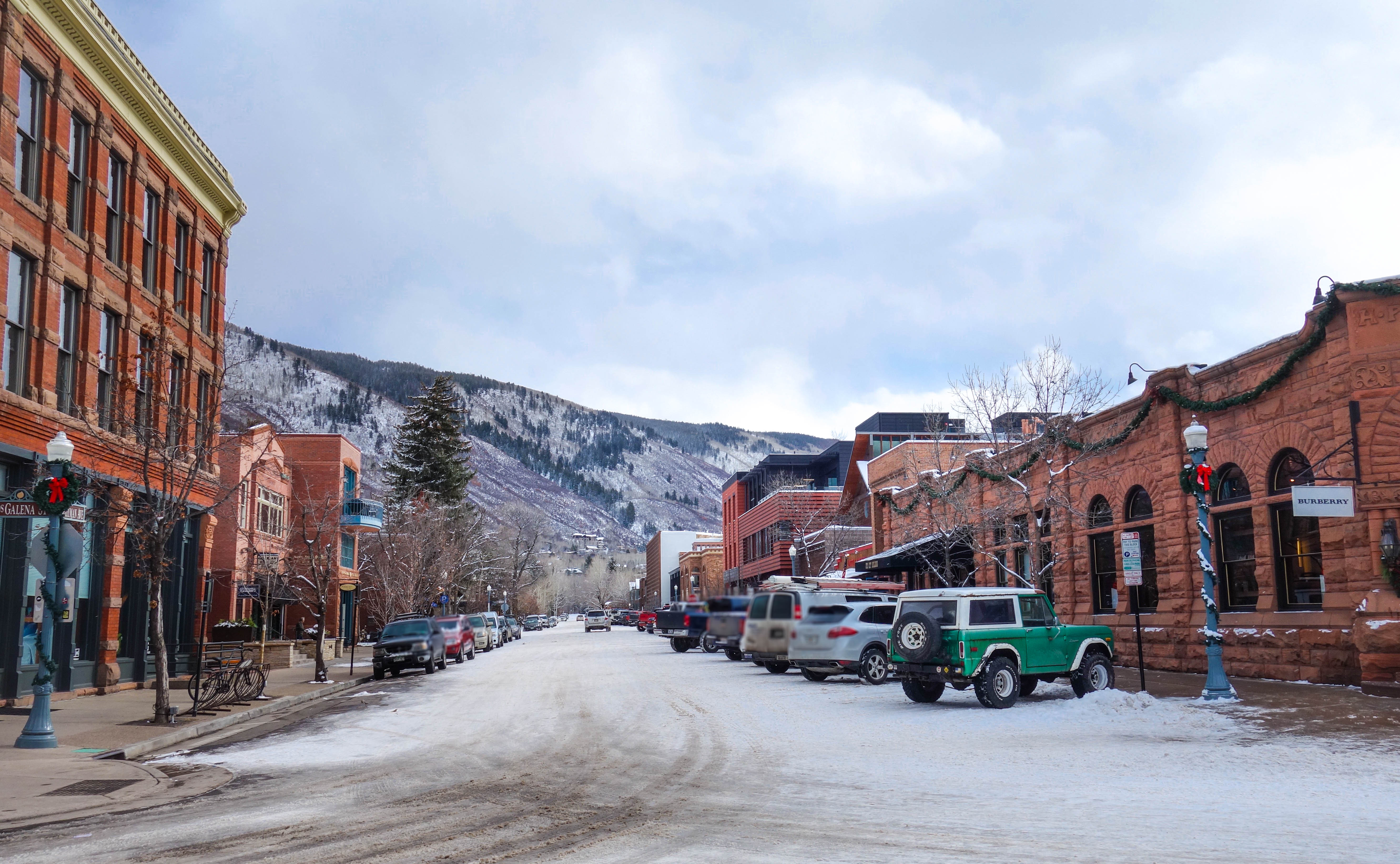 Stay Cool in Colorado’s Mountain Towns Aspen, Telluride, and Ouray